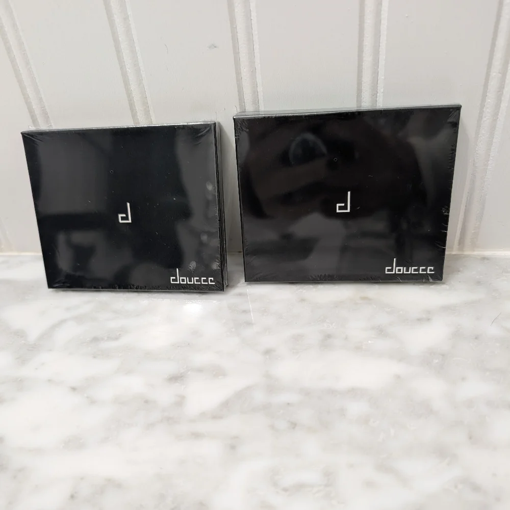Set of two (2) NIB Doucce On the Go Palettes